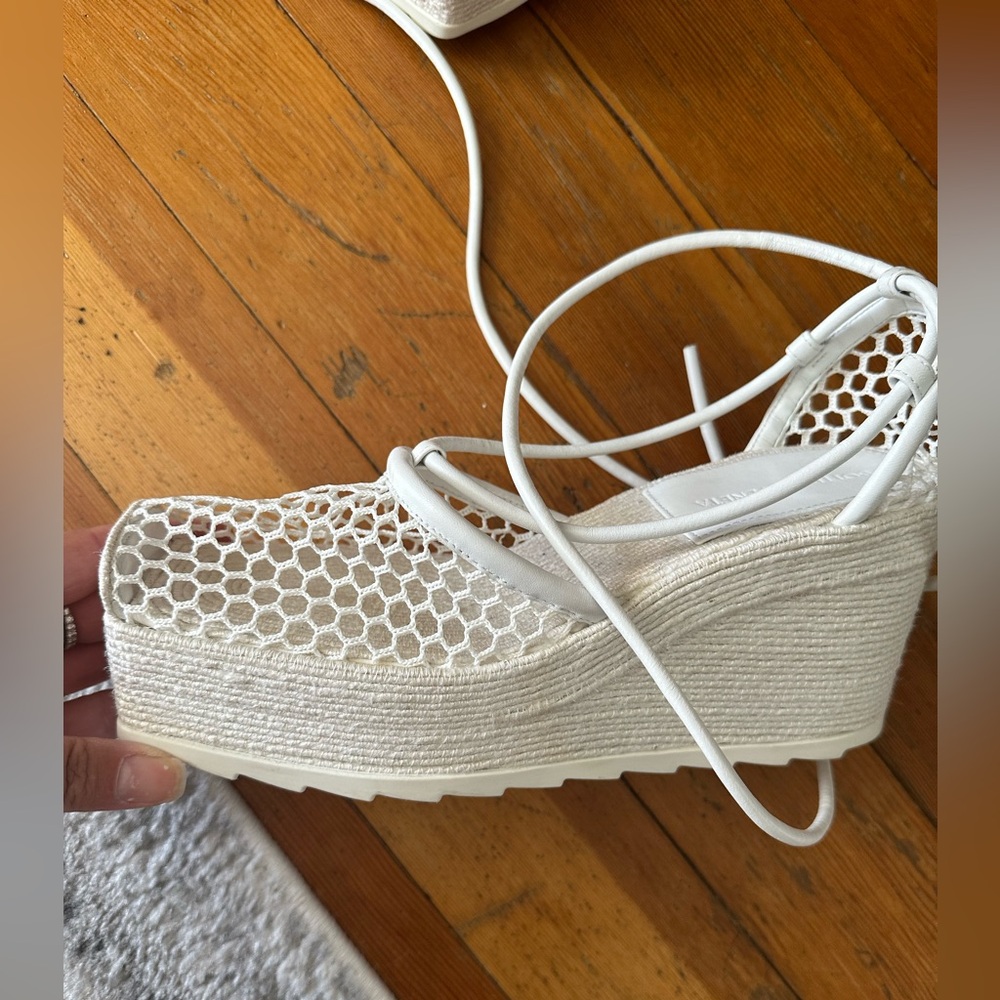 BOTTEGA VENETA MESH ESPADRILLE PLATFORM WEDGES WOMEN WHITE | WHITE SANDALS - Picture 12 of 16